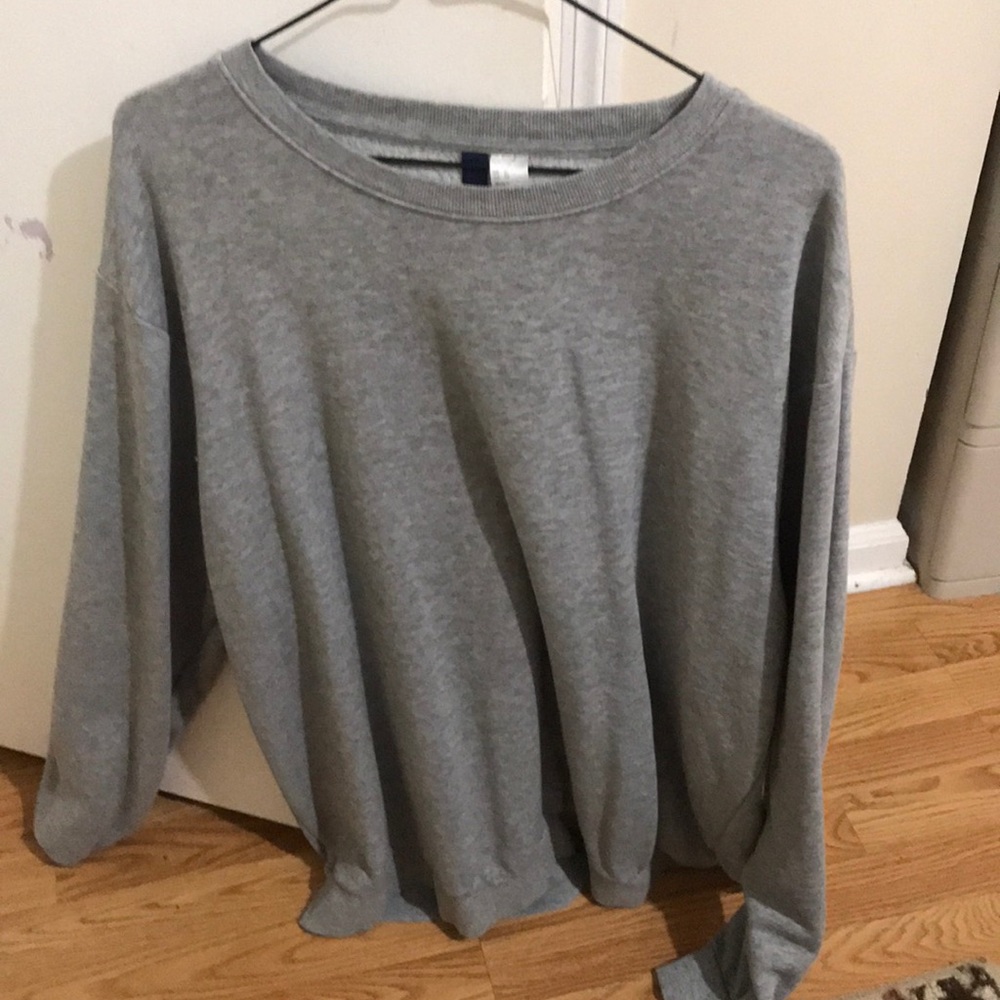 H&M Gray Crewneck Sweatshirt